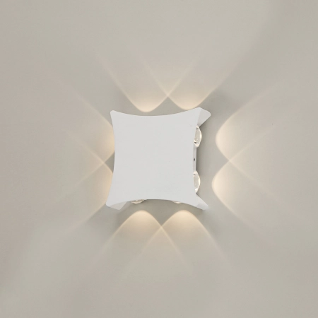 PL-562-8-X4898.jpg