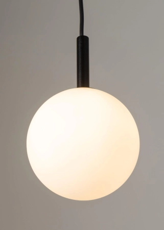 Gama-1-czarna-3-e1658129405643.jpg