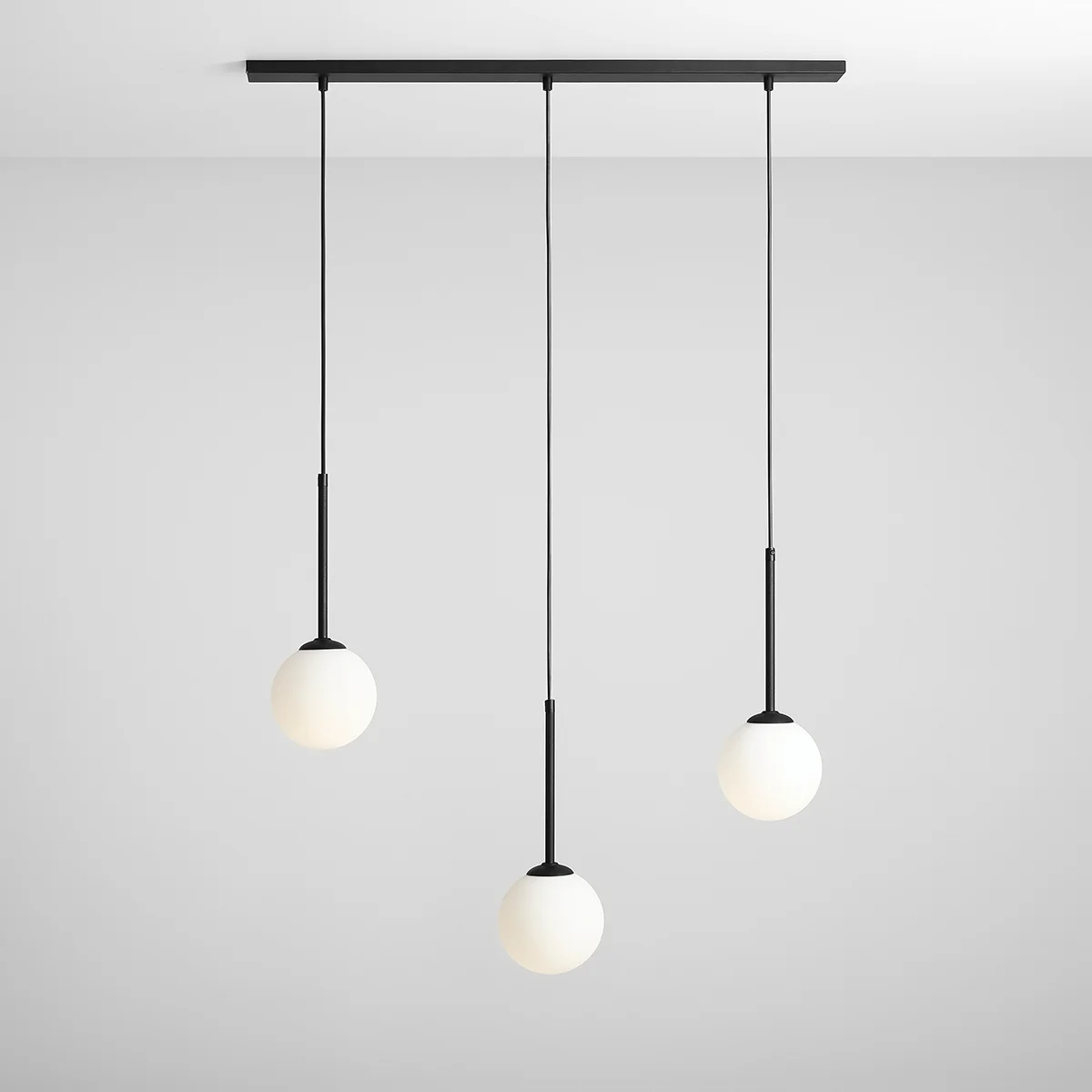 5-balia-3-listwa-czarny-male-1.png